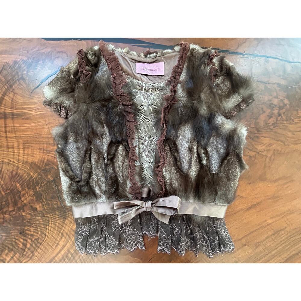 Moiselle Real Fox Fur & Mulberry Silk Lace Vest | S M Luxury Outerwear